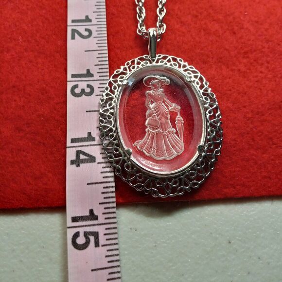 Vintage Avon Victorian Lady Pendant Silver tone metal Chain & box Cottagecore - Picture 4 of 8